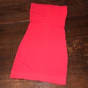 Bodycon red dress